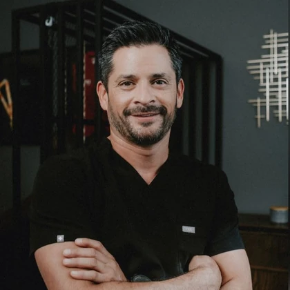 Dr. Mauricio González Sánchez